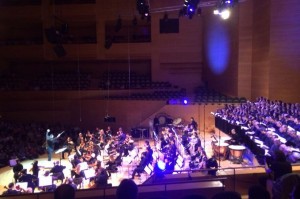 Xavier Pagès dirigint "El crit  del temps"