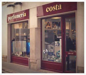 L'establiment al carrer Sant Francesc (Foto: Perfumeria Costa)